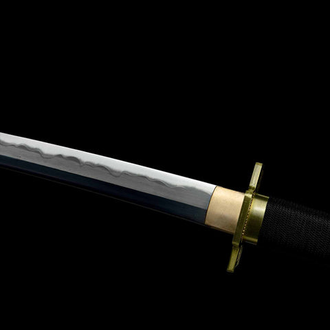 black lacquer finish on Roronoa Zoro Yubashiri katana blade