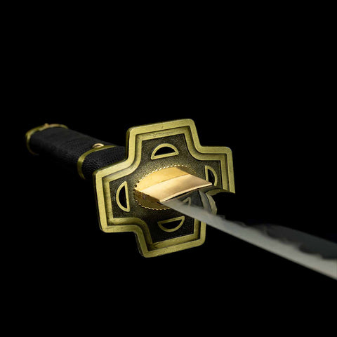 black tsuba hand guard on Roronoa Zoro Yubashiri sword