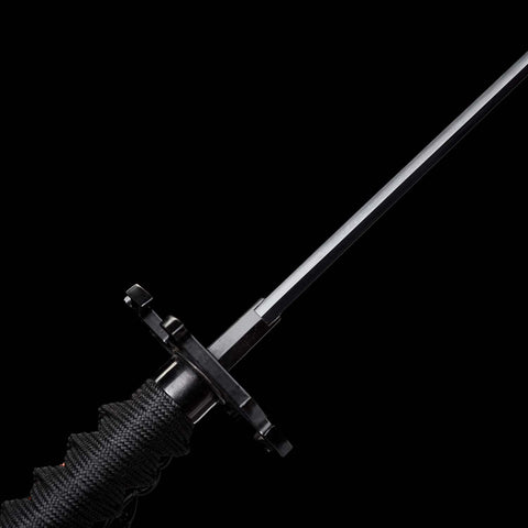 Side profile of Bleach anime Ichigo Bankai sword Tensa Zangetsu