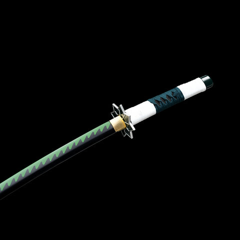 Black blade detail of Sanemi Shinazugawa Nichirin katana from Demon Slayer