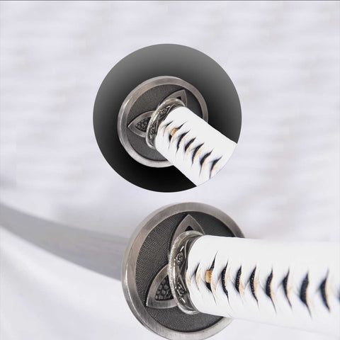 Habaki connection between blade and tsuba on Michonne katana