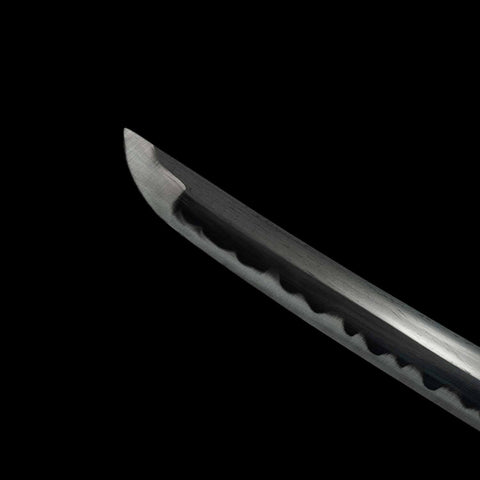 close up of the tip of Zoro Yubashiri katana sword