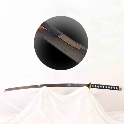 close up of Zoro Shusui katana blade cutting edge
